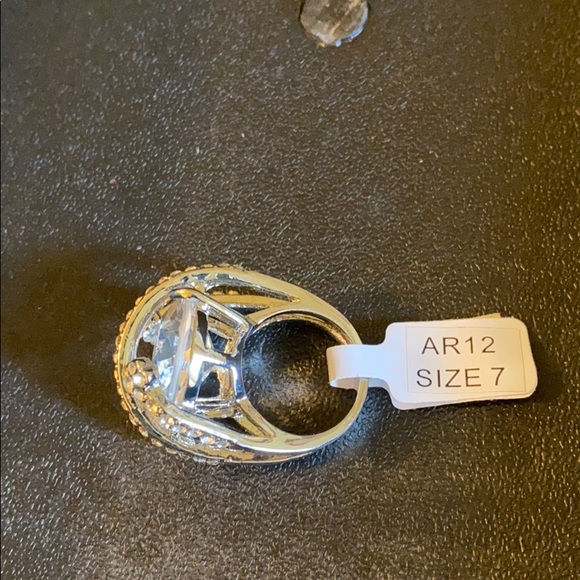 Ring - Picture 3 of 3